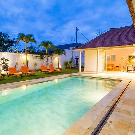 Villa Istana Willy Ungasan Esterno foto