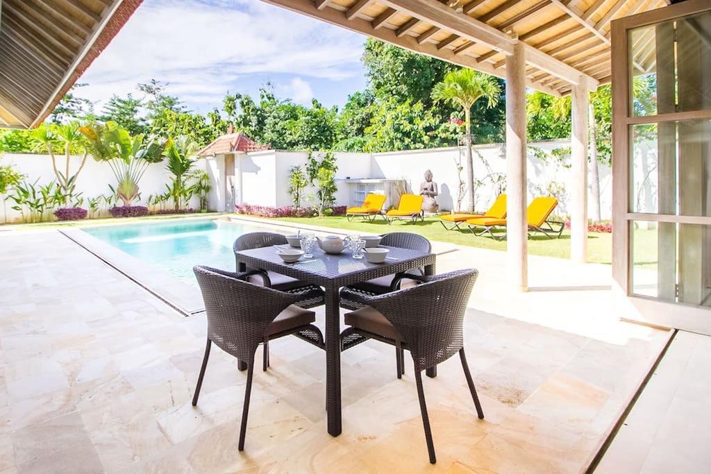 Villa Istana Willy Ungasan Esterno foto